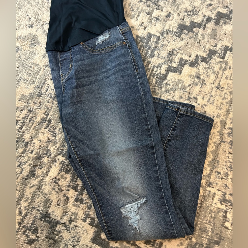 Levi maternity jeans
